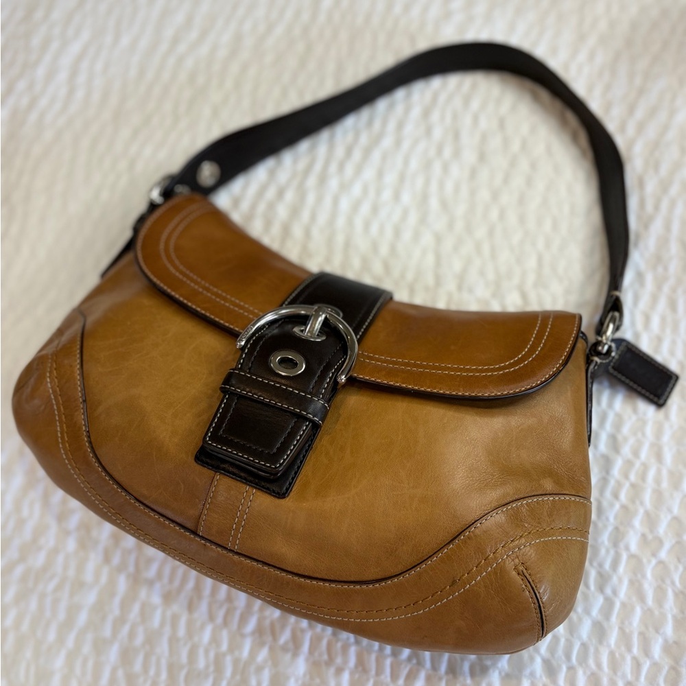 COACH SOHO Two Tone Excellent Vintage British Tan & Black Leather Shoulder Bag 🖤